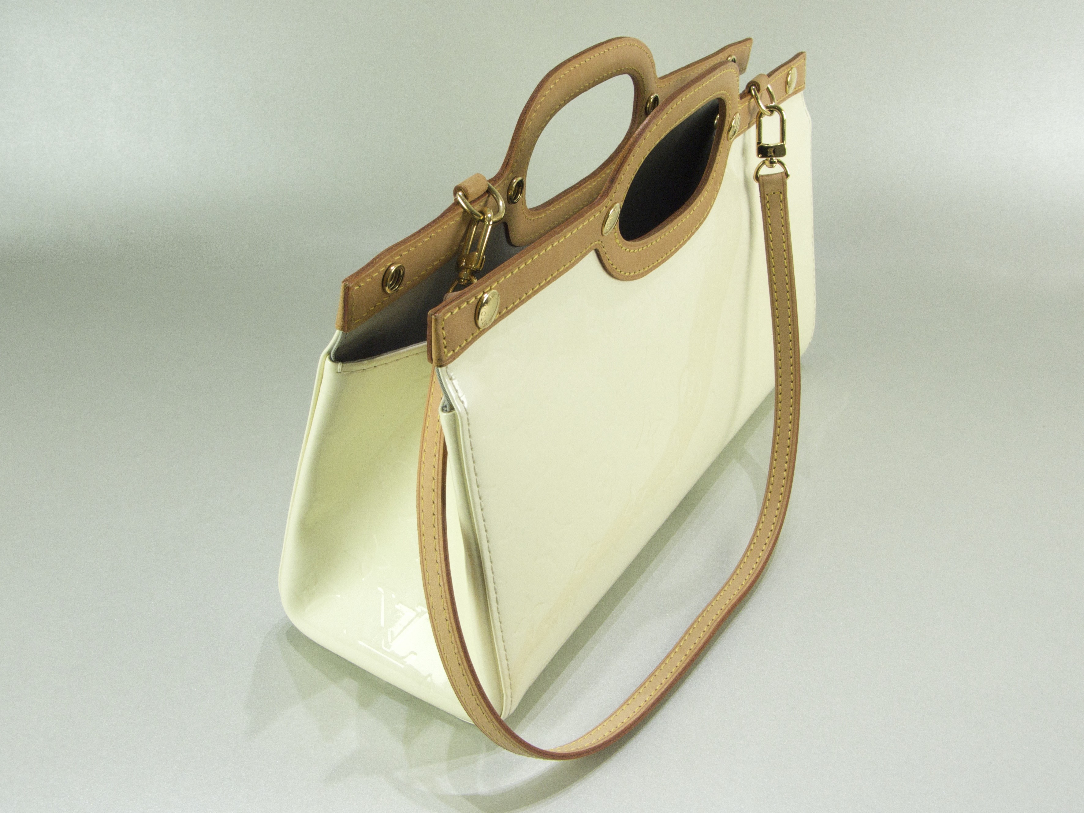 Gefälschte Handtasche Louis Vuitton Redaktionelles Stockfotografie - Bild  von ansammlung, einzelverkauf: 76527147
